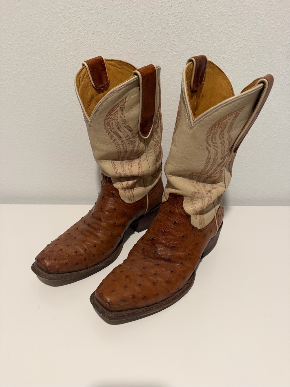 Tecovas Men's 9 1/2 Warren Pecan Brown Ostrich & Bone Boots